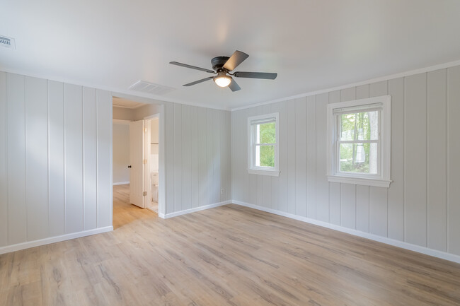 Building Photo - Newly Renovated House in Accokeek