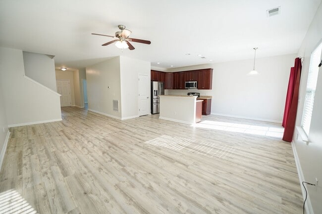 Building Photo - Available Soon!