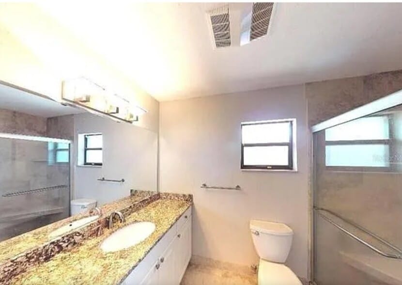 Building Photo - 115 Mimosa Dr