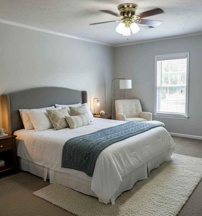 Building Photo - "Charming 2-Bedroom with Spacious Living in Henderson, TN!"