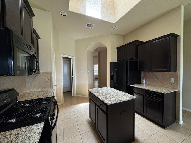 Building Photo - 19038 W Windhaven Terrace Trail