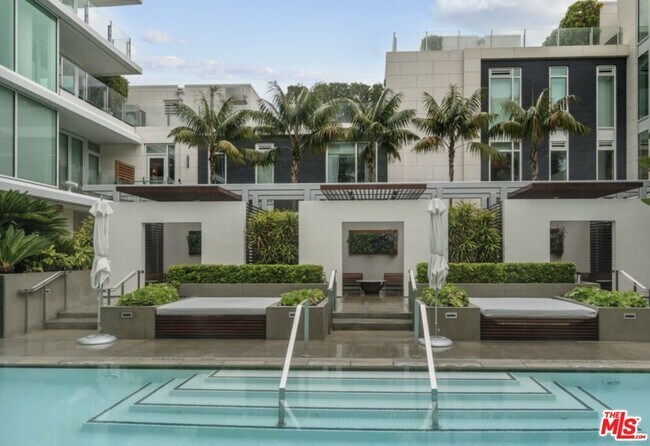 Building Photo - 9000 W 3rd St