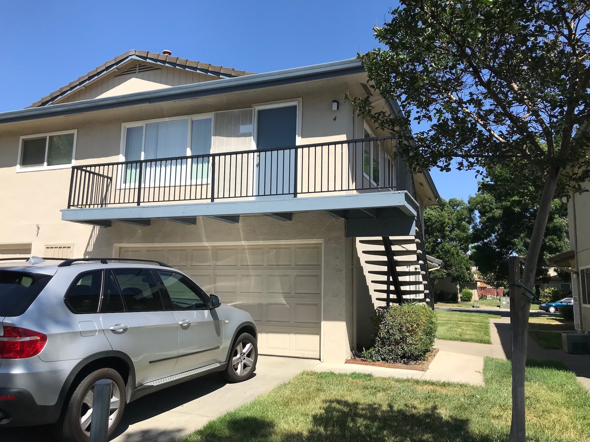 Building Photo - 2118 Peppertree Way