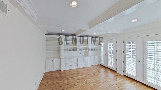 Building Photo - Beautiful Two-Level 5Bd 3.5Ba Home in Newport Beach