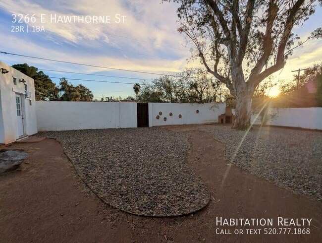 Building Photo - 3266 E Hawthorne St