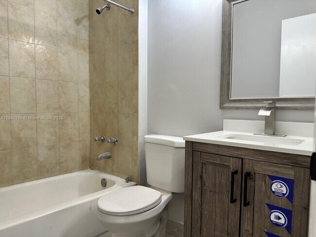 Building Photo - 891 Cypress Park Way
