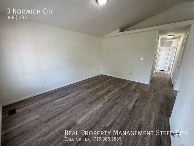 Building Photo - 3 Norwich Cir