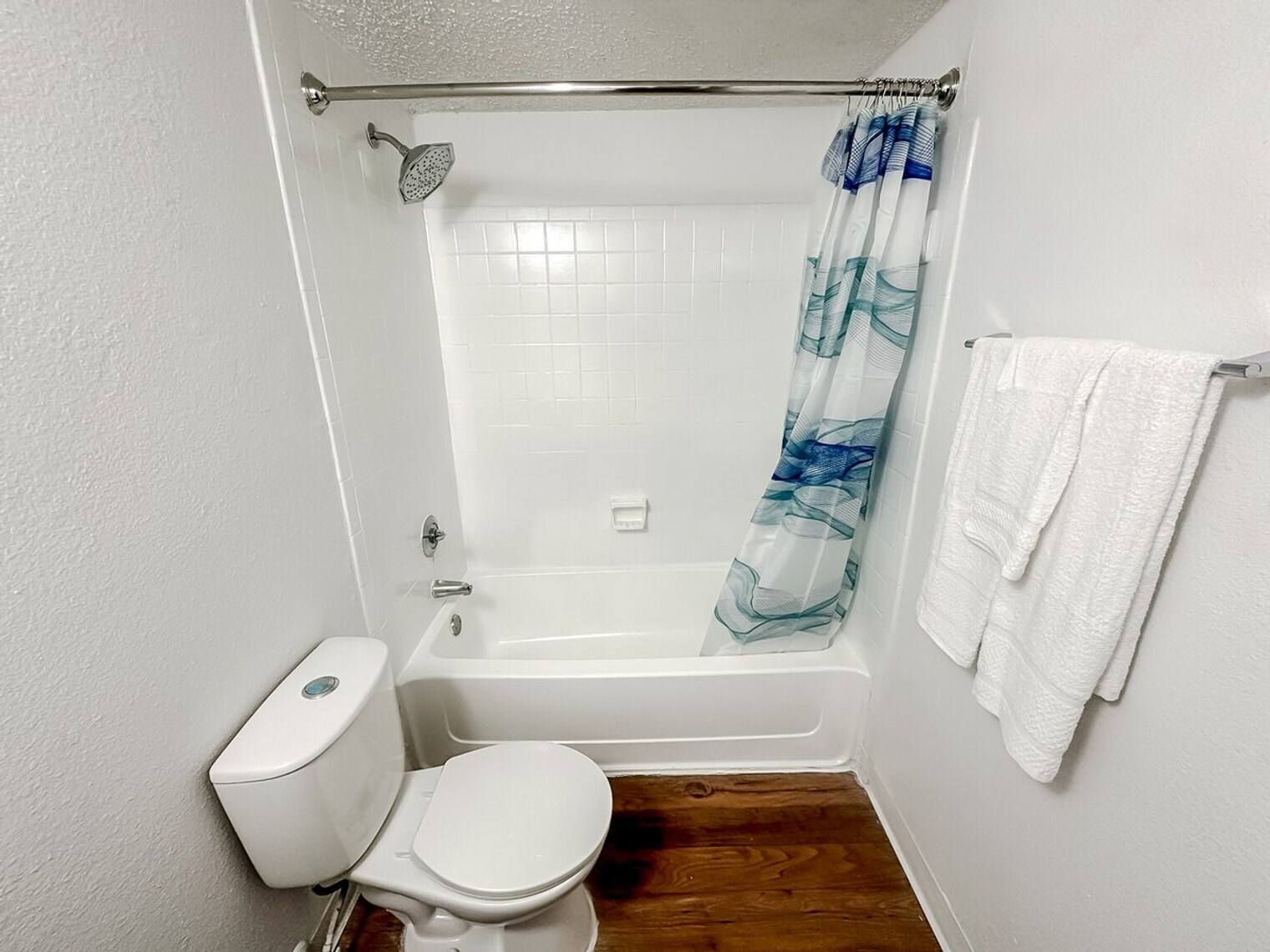 Building Photo - 1071 Clayton Ln