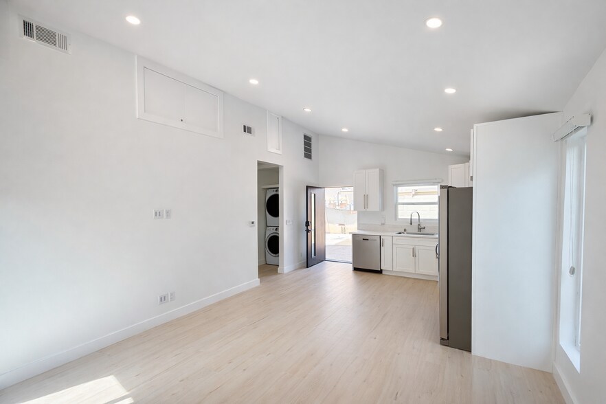 Building Photo - 19146 Chase St