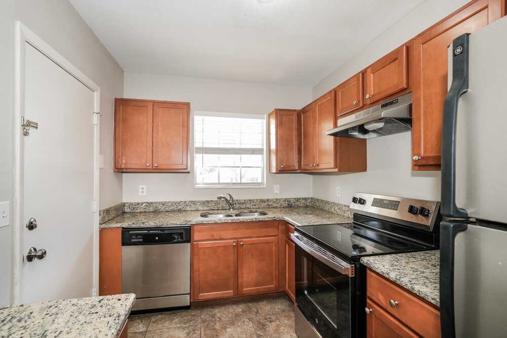 Building Photo - 5105 Chamber Ct