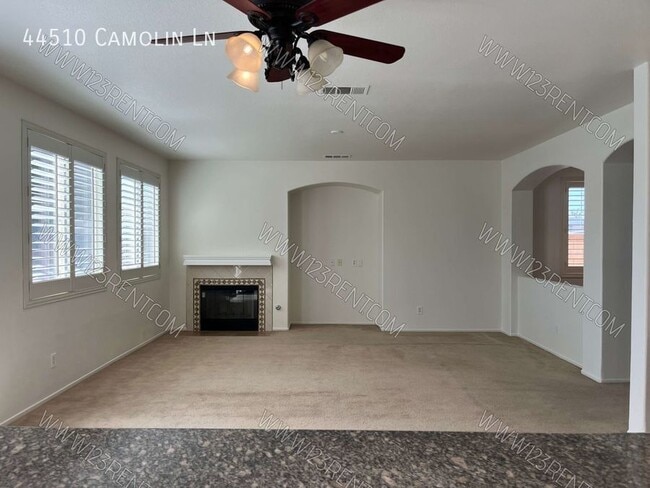 Building Photo - 44510 Camolin Ln