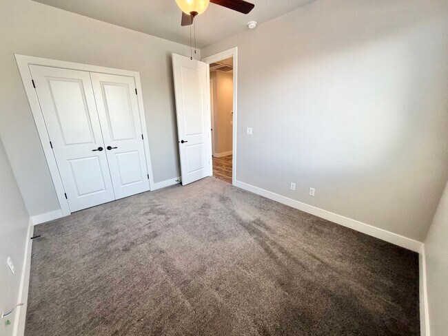 Building Photo - 1496 W 460 N