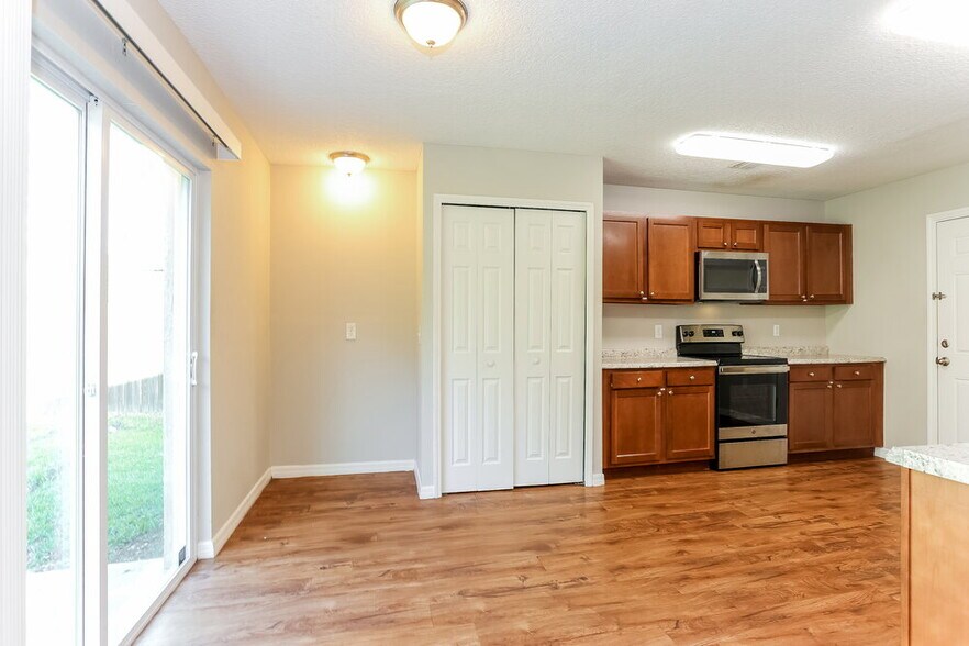 Building Photo - 3536 Alec Dr