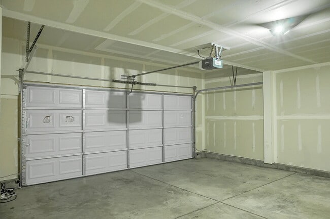 Building Photo - $2,195.95 - 3 Bed, 2.5 Bath Home in Colorado Springs with Fenced Yard and In-Unit Laundry!
