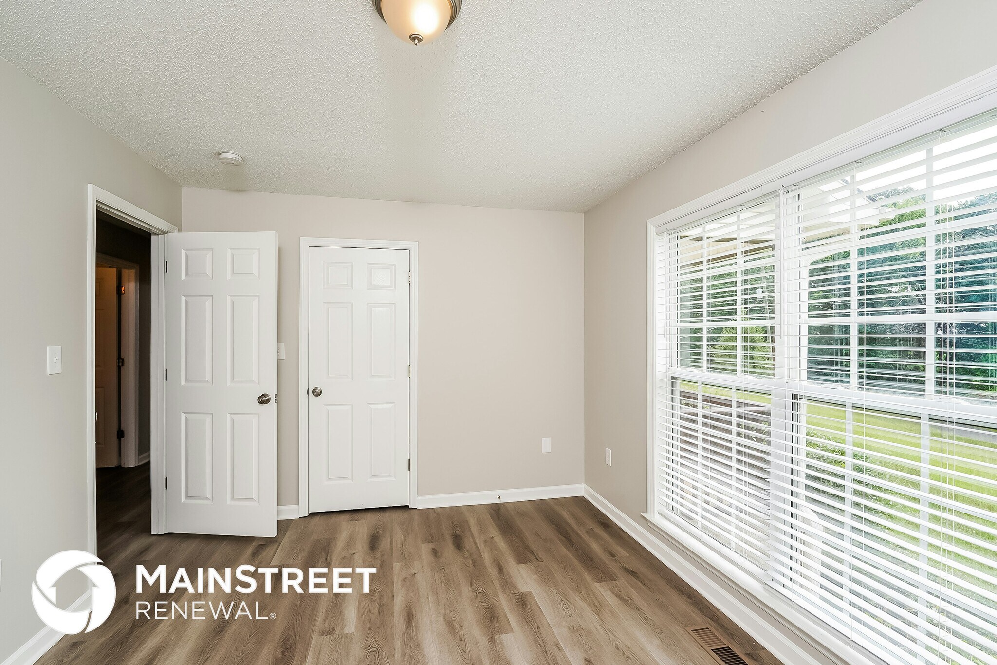 Building Photo - 425 Anderson Mountain Dr