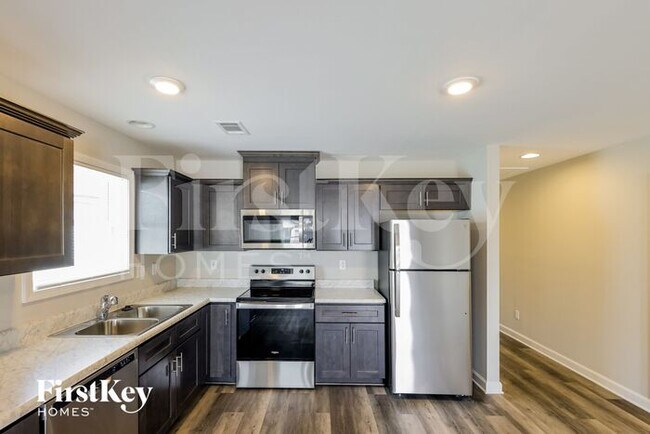 Building Photo - 7221 60th Ave E