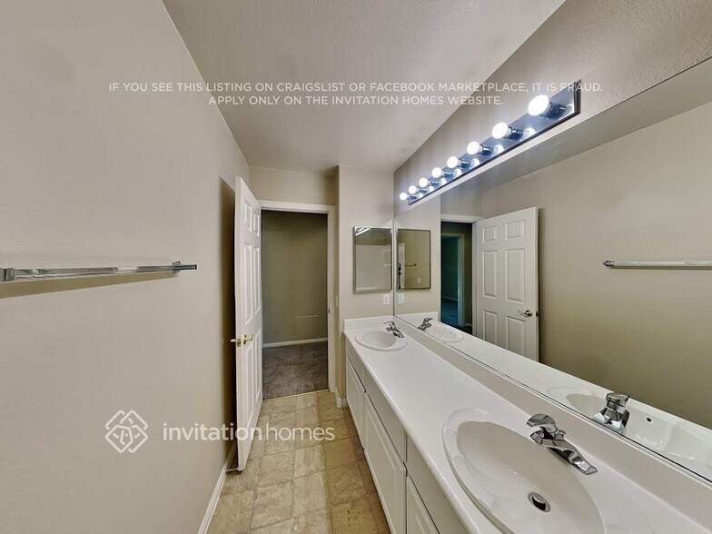 Building Photo - 494 Fiddlehead Ave