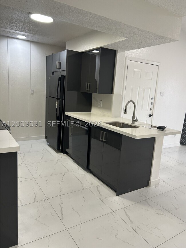 Building Photo - 15051 SW 103rd Ln