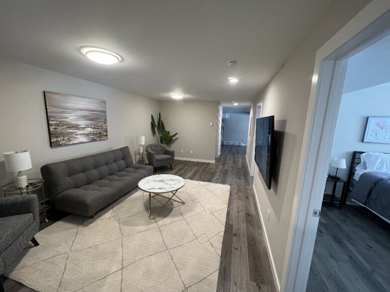 Building Photo - 800 S 4th St