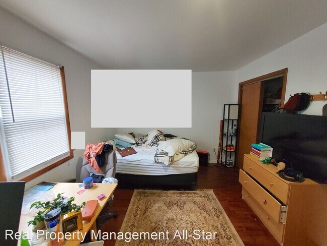 Building Photo - 2 br, 2.5 bath House - 24 Courtlandt Street