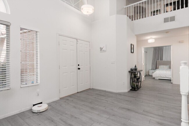Building Photo - Good sized Summerlin home with large backyard