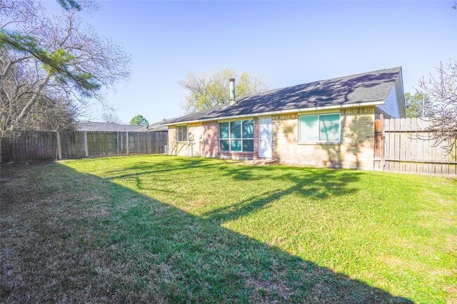 Building Photo - 2643 Indian Trail Dr