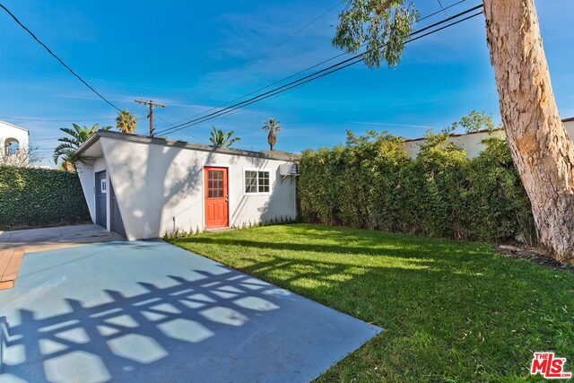 Building Photo - 1610 S Hayworth Ave