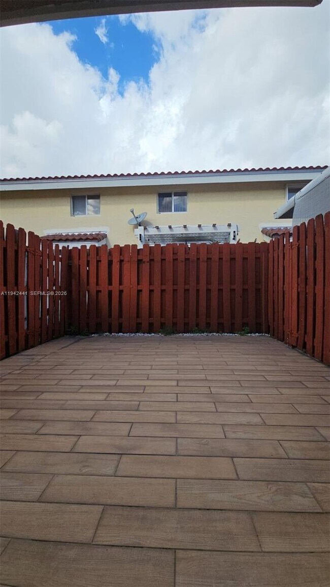 Building Photo - 8253 NW 5th Terrace