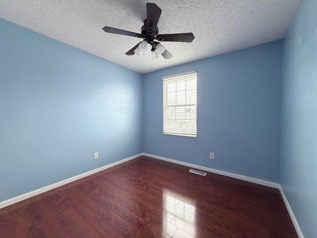 Building Photo - 9135 Windy Creek Dr