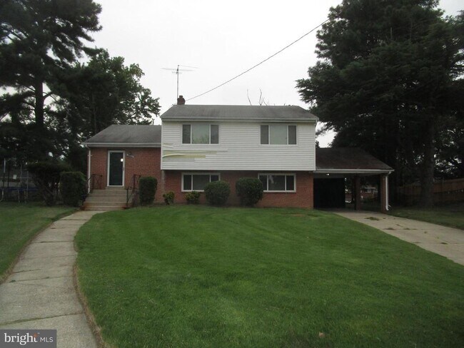 Building Photo - 5606 Devon Ct