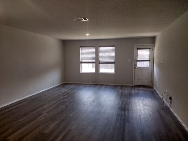 Building Photo - Charming 3 bedroom in Republic Creek!