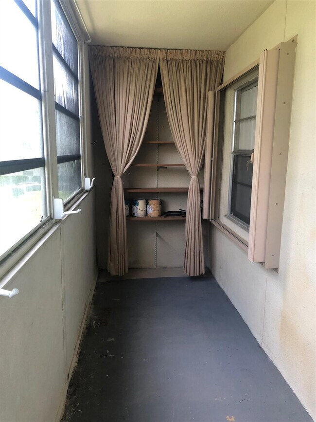 Building Photo - 151 SW 135th Terrace