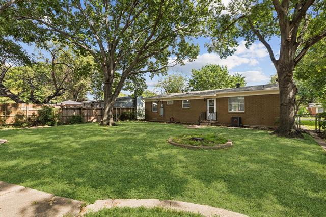 Building Photo - 10907 Cotillion Dr