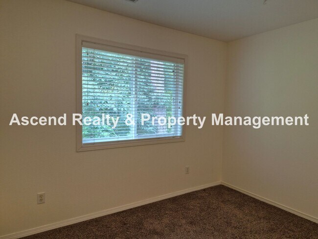Building Photo - Available Now Stunning 2 Level Traditional...