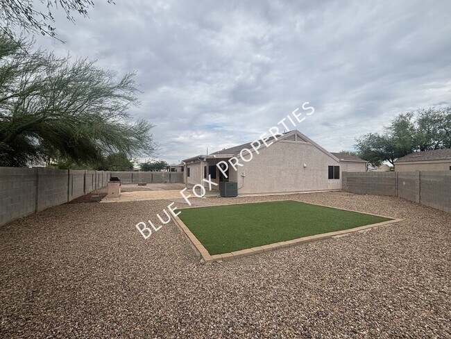 Building Photo - 3149 S Quinn Dr