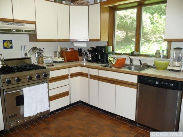 Building Photo - 125 Taconic Creek Rd