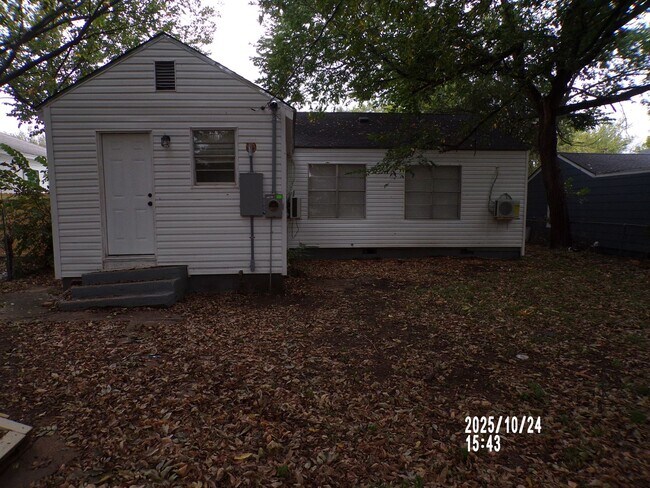 Building Photo - Fantastic redo