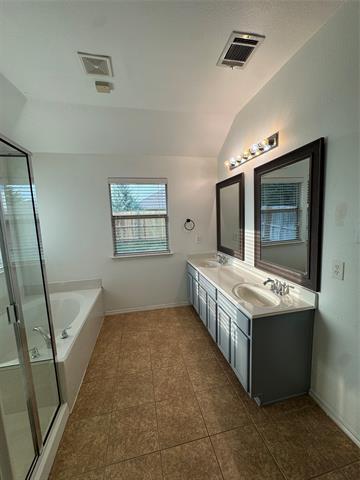 Building Photo - 9620 Zaharias Dr