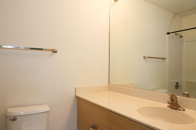 Building Photo - HIGHLY DESIREABLE Mililani Mauka 3BR/2BA/2...
