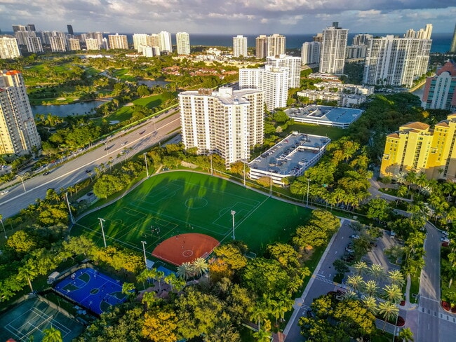 Building Photo - 3300 NE 191st St