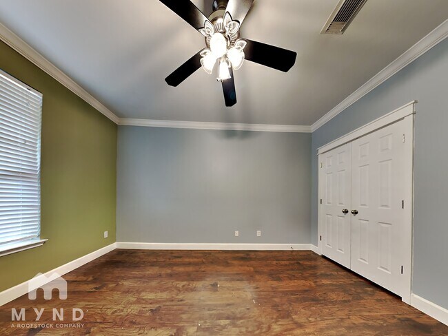 Building Photo - 1003 Addison Park Ln