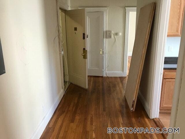 Building Photo - 1810 Commonwealth Ave