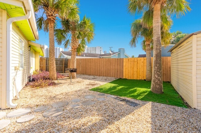 Building Photo - COMING SOON - Live Like You're on Vacation...