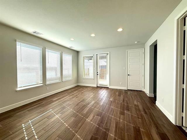 Building Photo - 2732 Acadia Mews