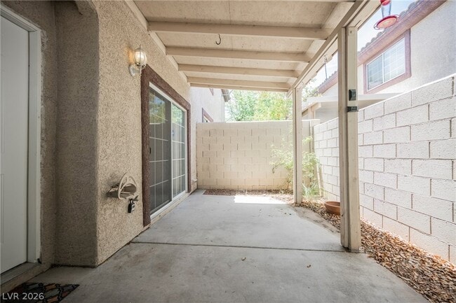 Building Photo - 2603 Noble Fir Ave