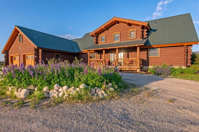 Building Photo - 2477 Middle Teton Rd