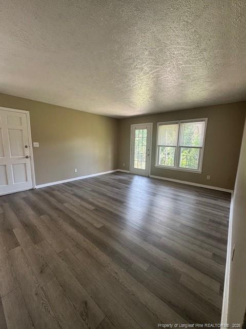 Building Photo - 3214 Tallywood Dr