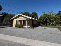 Building Photo - 400 Metcalf Ct