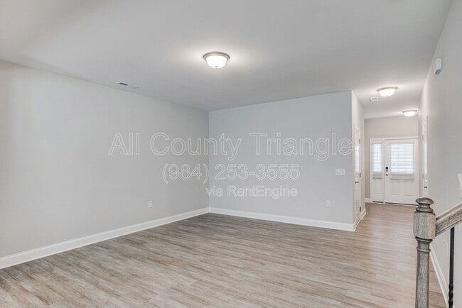 Building Photo - 1364 Scholar Dr