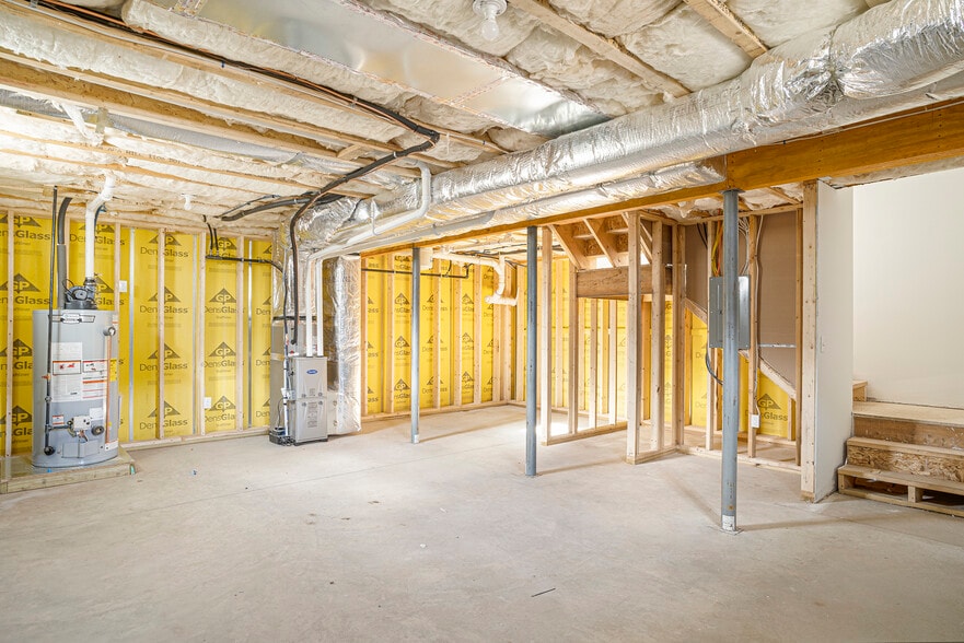 Building Photo - 50 Hopkins Ln